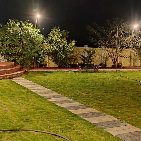 Onyx Farm Villa Khamshet Dış mekan fotoğraf